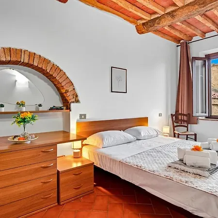 Casa Chopin - Toscanaonehh شقة لاياتيكو